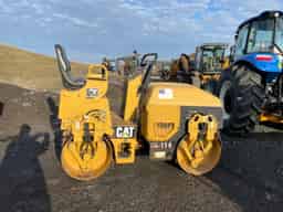 CAT CB-114 ROLLER