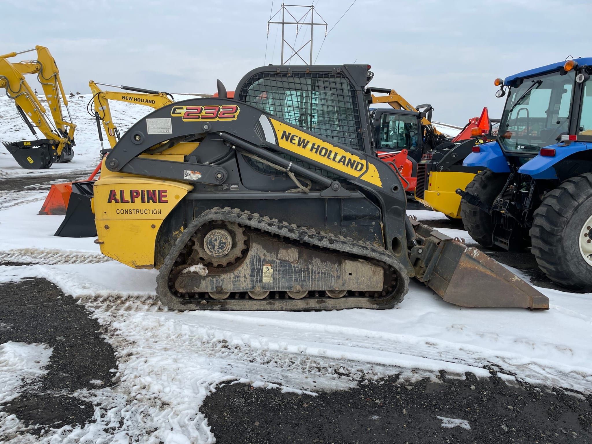 NEW HOLLAND C232 TRACK SKID STEER