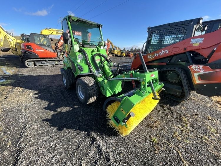 AVANT 528 LX WHEEL LOADER