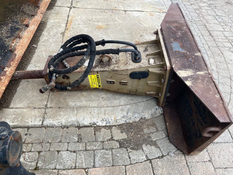 UB SKID STEER HAMMER